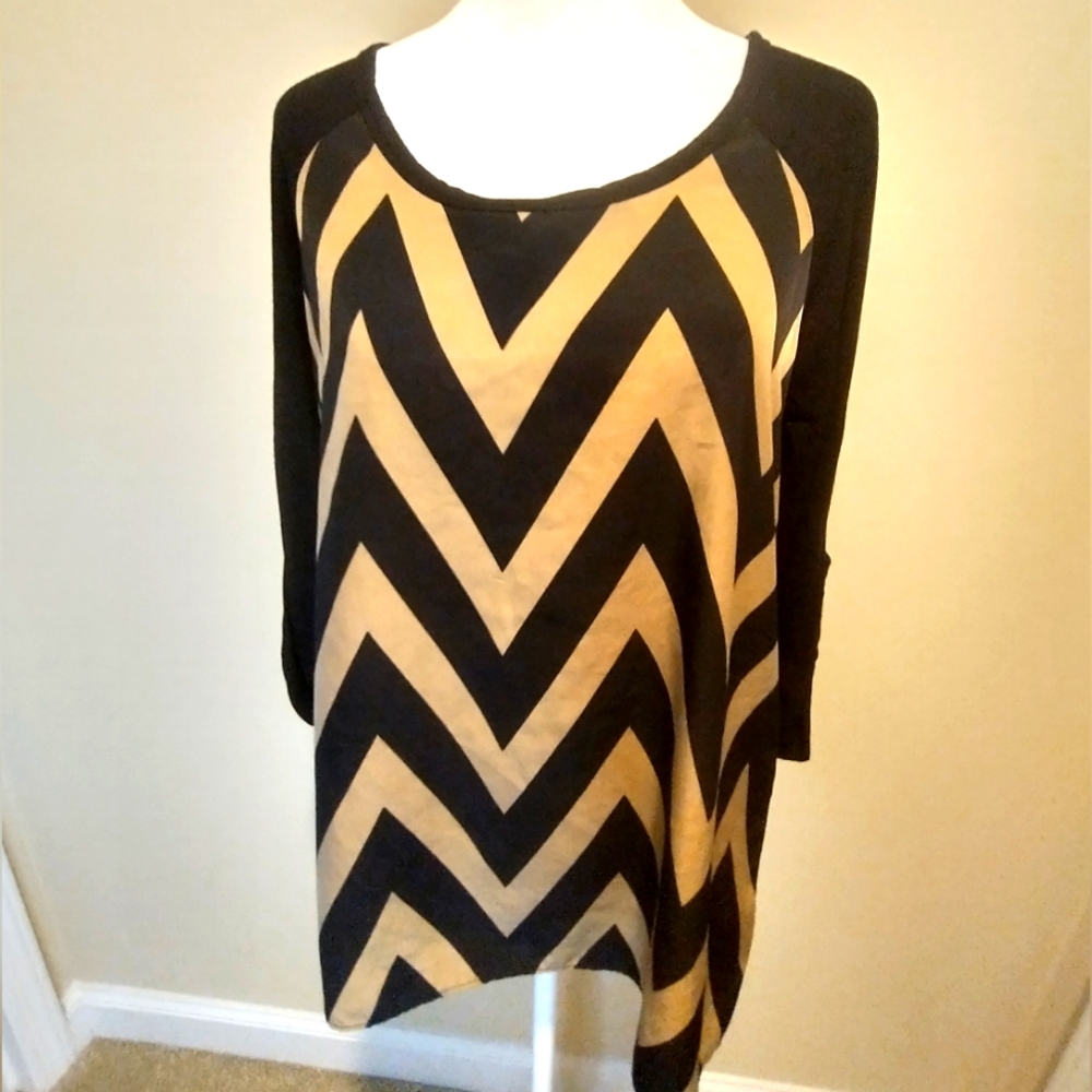Charming Charlie Black and Tan Chevron Tunic Top